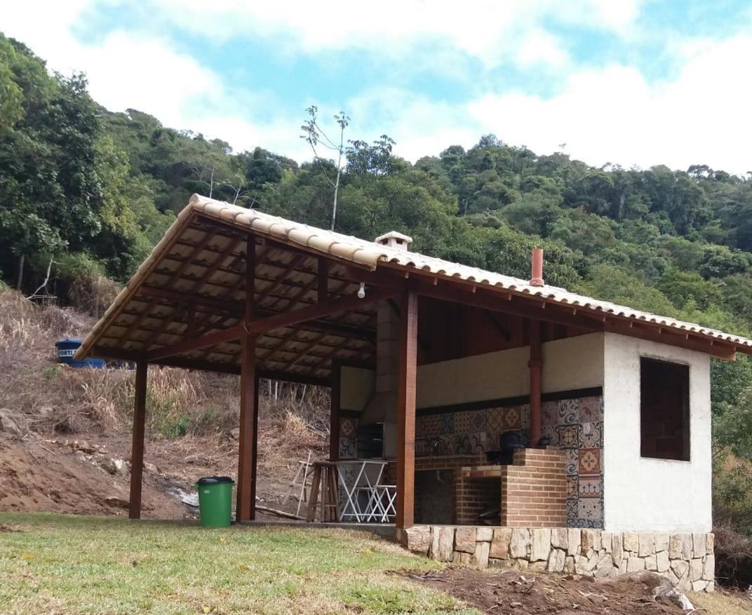 Vila Chale Com Agua De Nascente E Com Vista Panoramica Lumiar Exteriér fotografie